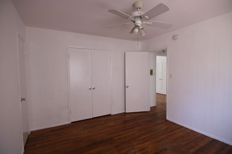 Building Photo - 4140 Verdugo Rd
