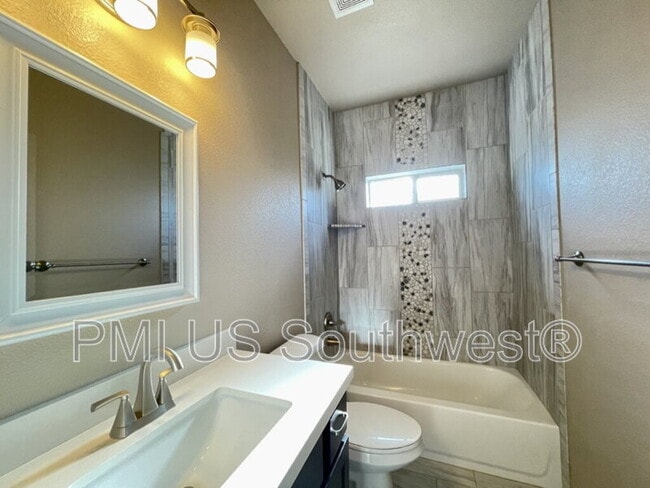Building Photo - 2265 E Robby