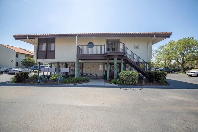 Building Photo - 1515 Pinellas Bayway S