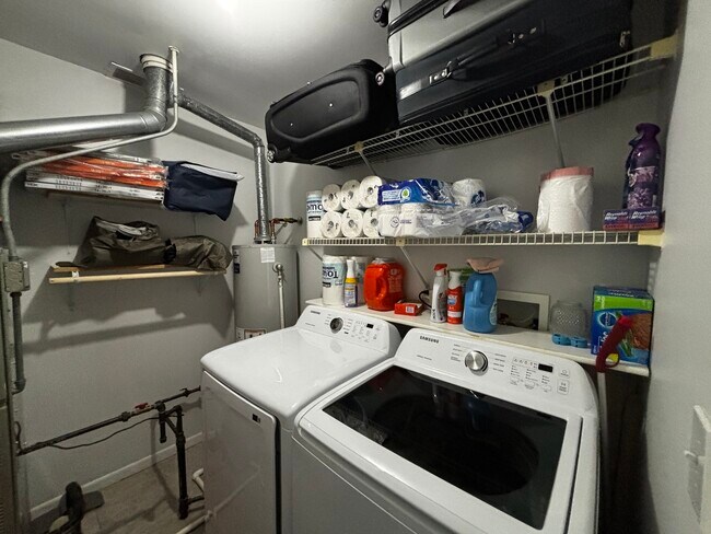 Building Photo - 353 S Whispering Hills Dr