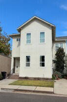 Building Photo - 5417 Danneel St