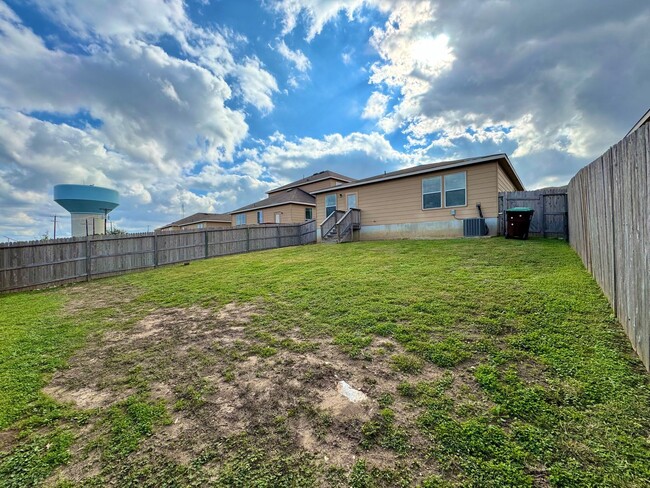 Building Photo - Beautiful 1 Story Home!!!