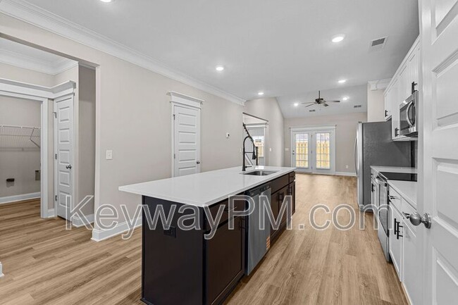 Building Photo - 2051 Denmark Ave SE