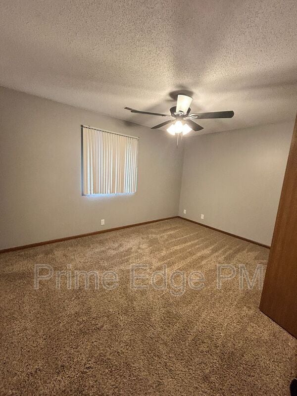 Building Photo - 4621 Prescott Ave