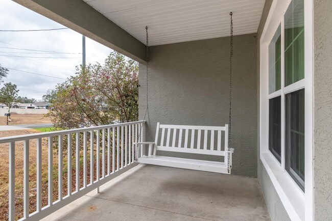 Building Photo - 8511 SE 158th Pl