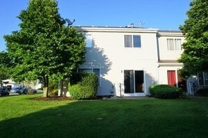 Building Photo - 3616 Forestview Dr