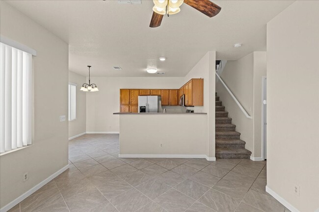 Building Photo - Charming 3 Bed 2.5 Bath Home in Gated Comm...