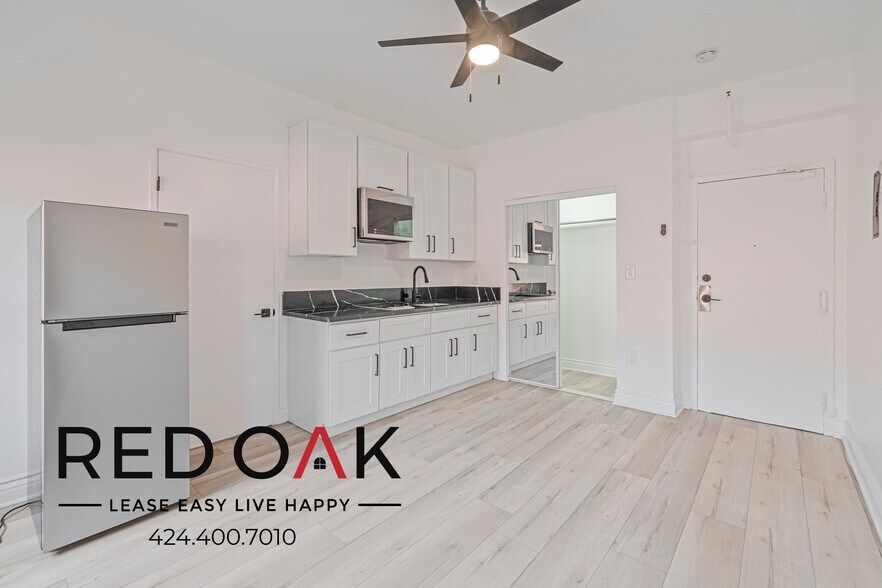 Building Photo - 744 Beacon Ave