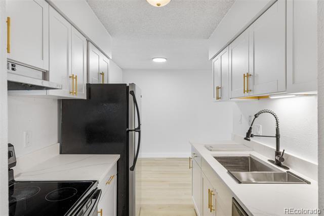 Building Photo - 7755 E Quincy Ave