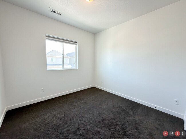 Building Photo - 4430 W 2550 N