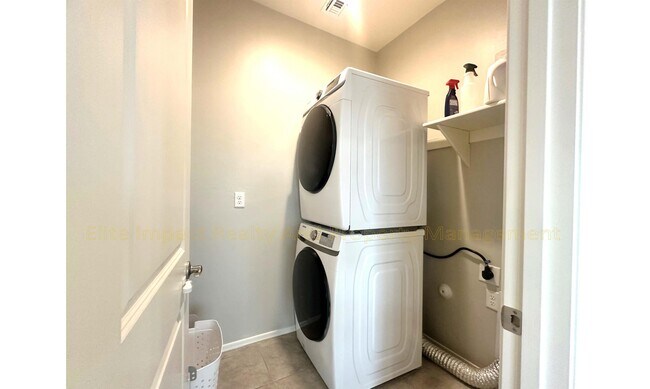 Building Photo - 6662 E Via Pampas Morenas