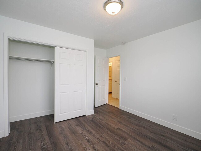 Building Photo - 1559 W 3395 S