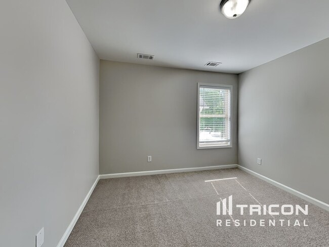 Building Photo - 1851 Stoney Chase Dr