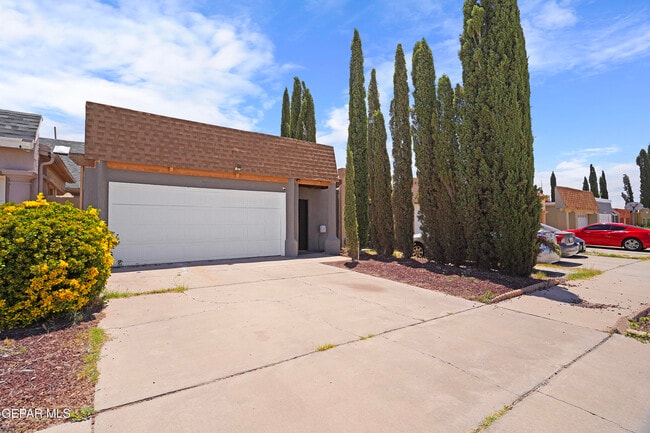 Building Photo - 10720 Chert St
