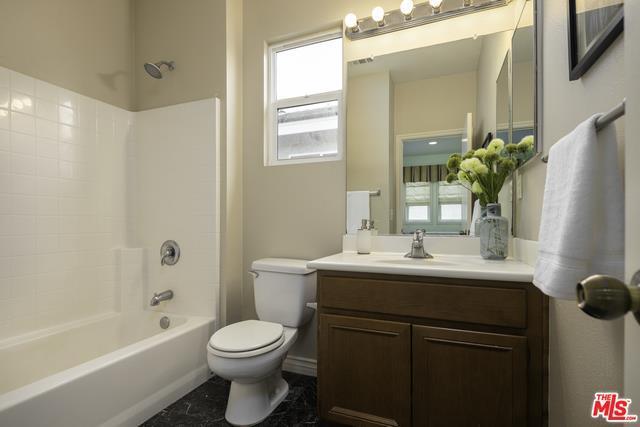 Building Photo - 120 The Village