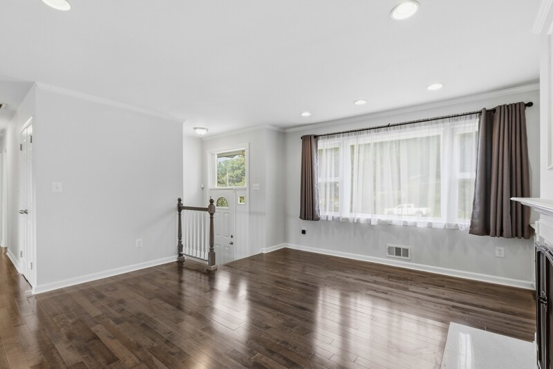 Building Photo - 3514 Cherry Valley Dr