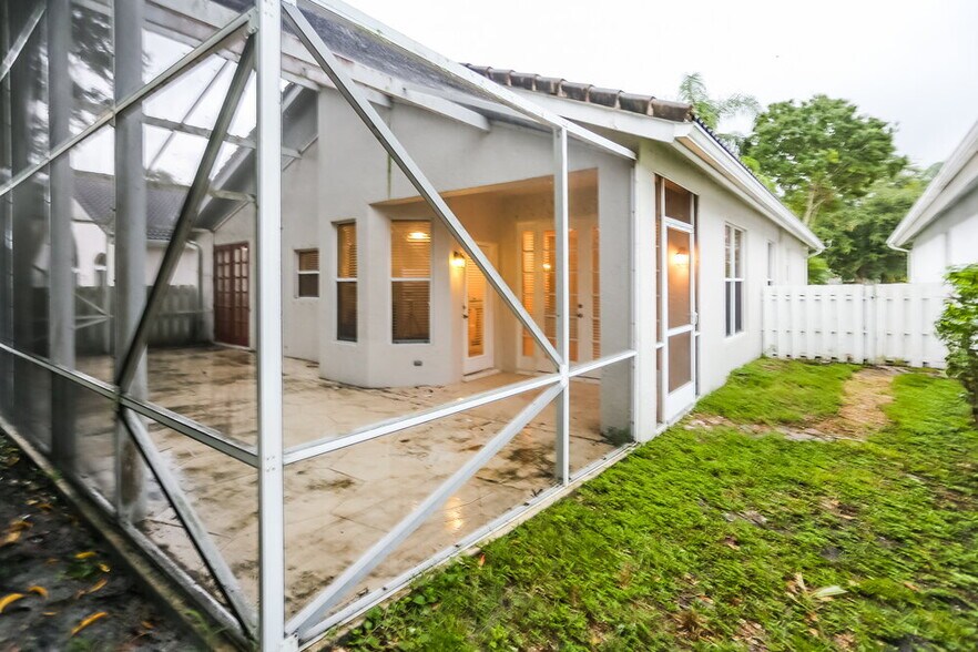 Building Photo - 12292 Sunset Point Ln