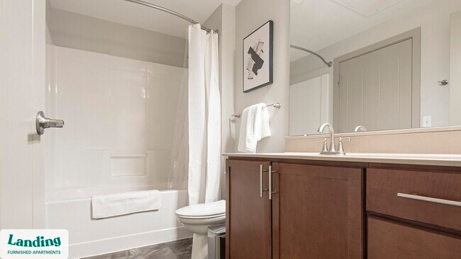 Building Photo - 5800 Highlands Plaza Dr