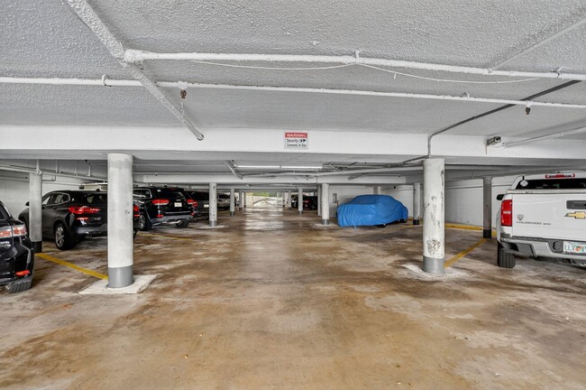 Building Photo - 769 Jeffery St