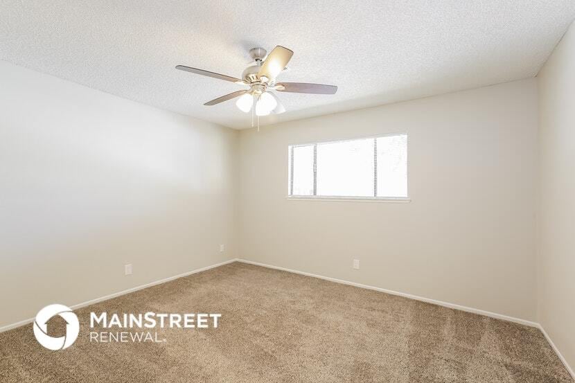 Building Photo - 4570 Paseo El Rio Dr