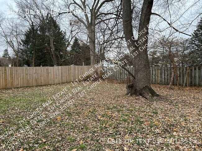 Building Photo - 5026 Delray Dr