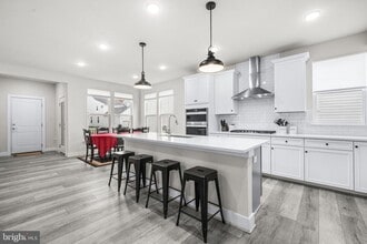 Building Photo - 1814 River Heritage Blvd