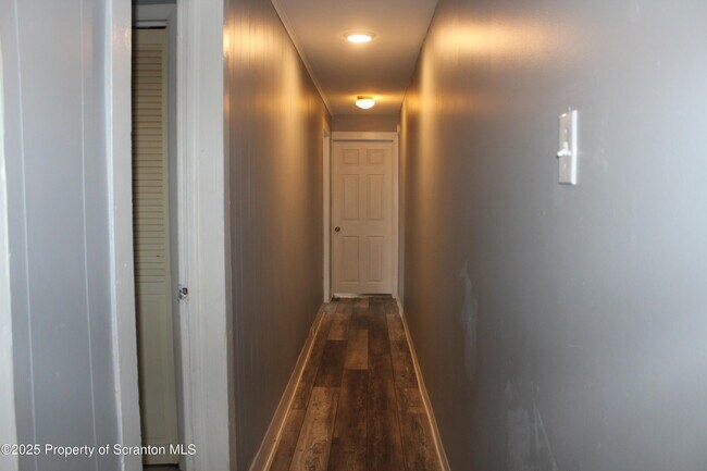 Building Photo - 323 Union St