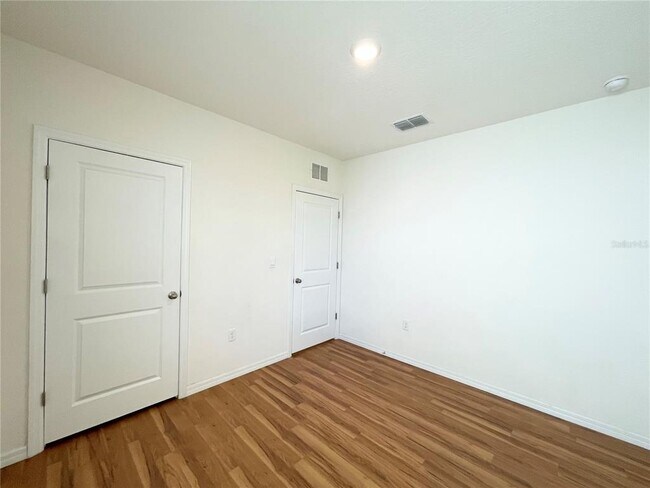 Building Photo - 35759 Sunflower Hl Dr