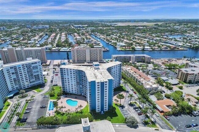 Building Photo - 301 N Ocean Blvd