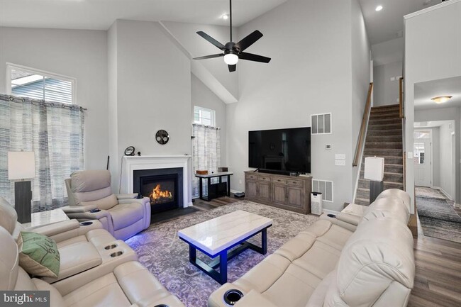 Building Photo - 26325 Tributary Blvd