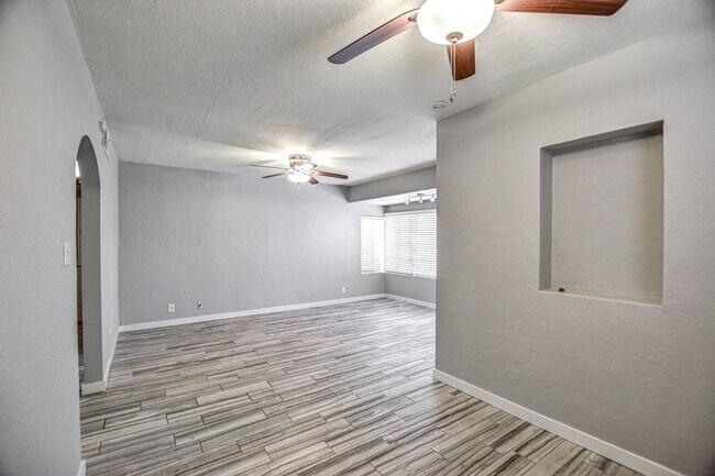 Building Photo - Vintage Ranch Home