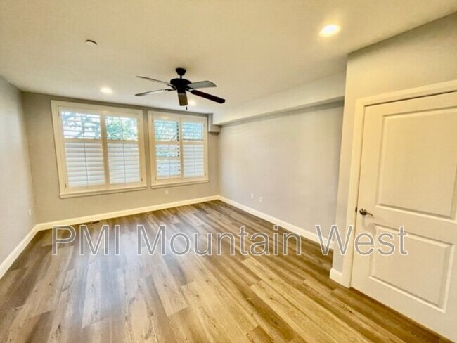 Building Photo - 88 S 900 E