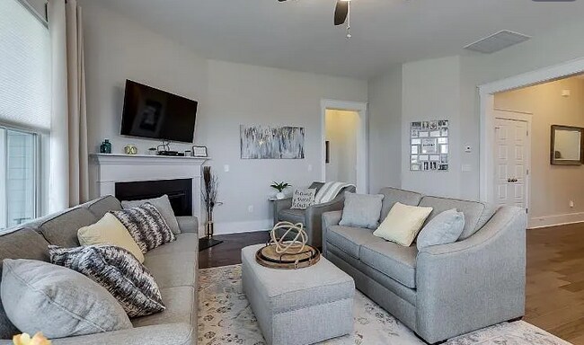 Building Photo - Spacious 3BR/2BA Home in Desirable Simpsonville Location – Available Now!