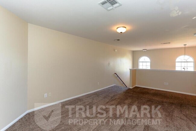 Building Photo - 212 Crowfoot Dr