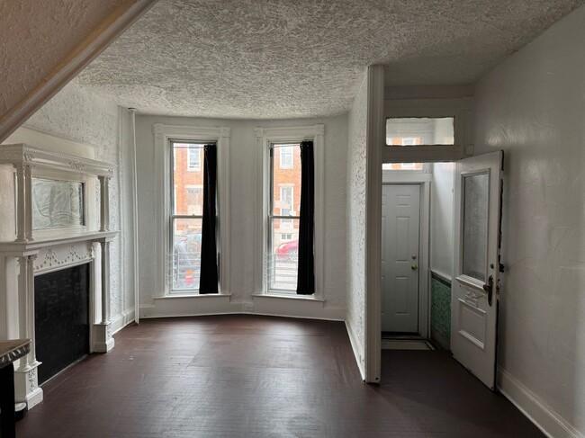 Building Photo - 537 Sanford Pl