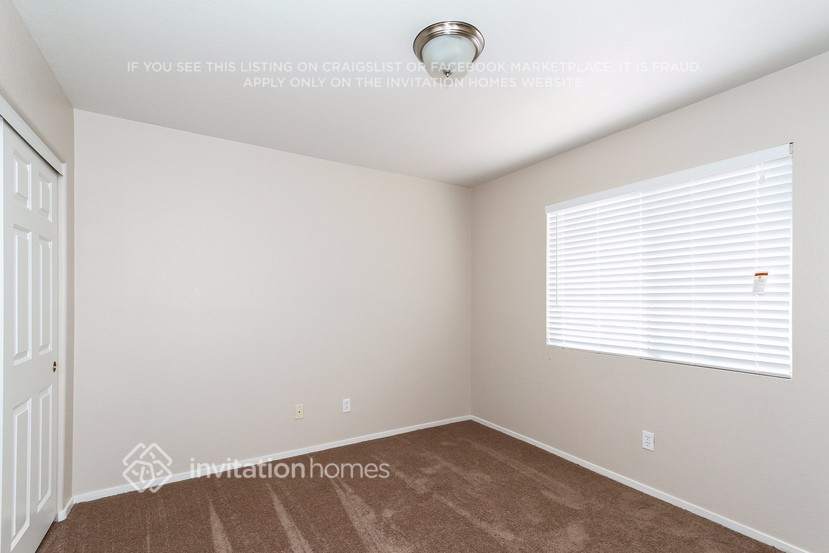 Building Photo - 9590 Friant St