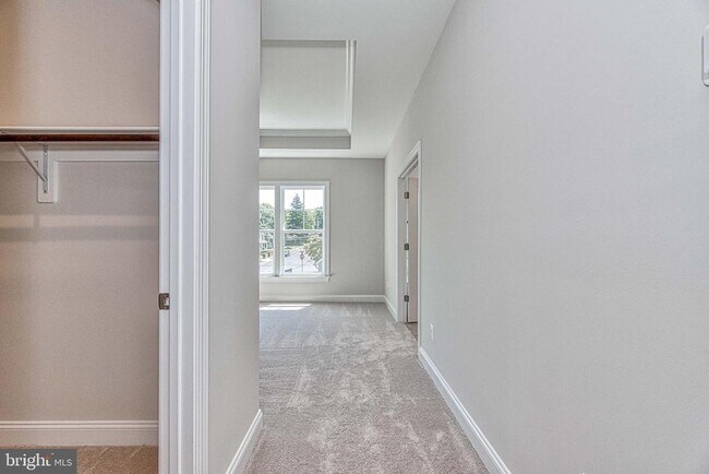 Building Photo - 3100 Greenway Blvd