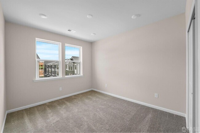 Building Photo - 119 Lyla Ln