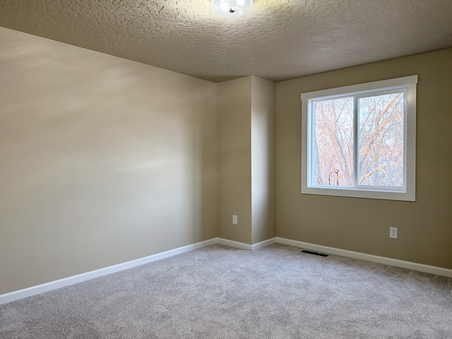 Building Photo - 919 Cove Arm Cir