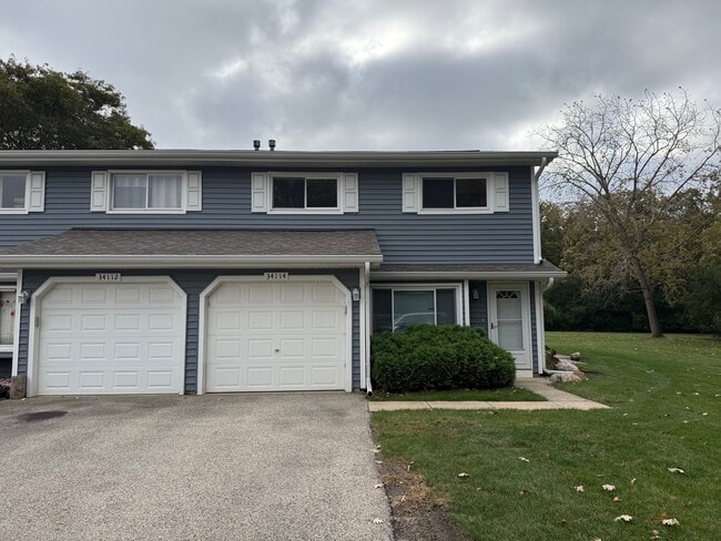 Building Photo - 34114 N White Oak Ln