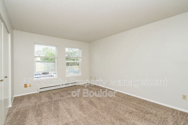 Building Photo - 7933 Countryside Dr