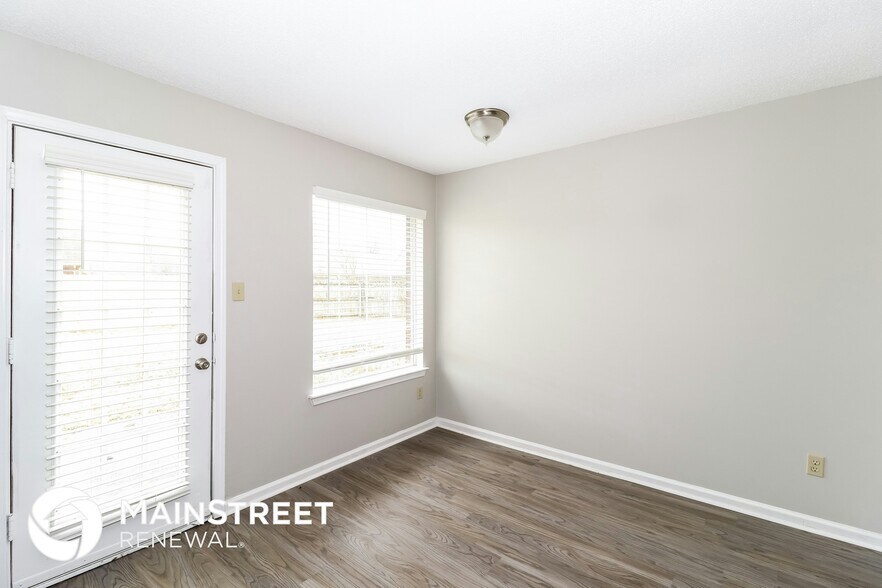 Building Photo - 5536 Terri Lynn Cove