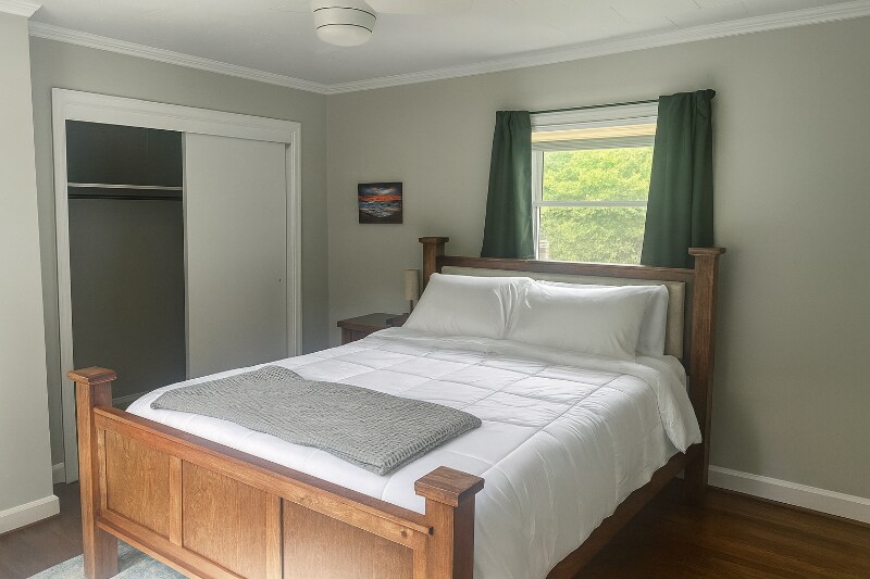 Building Photo - 1100 Glenwood Ave