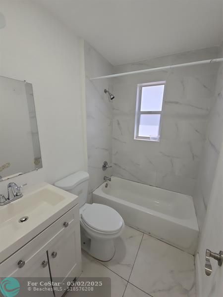 Building Photo - 4819 SW 22nd St