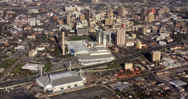 CoStar Plane View - Towers at the Majestic