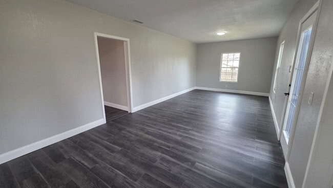 Building Photo - 4340 Danny Dr