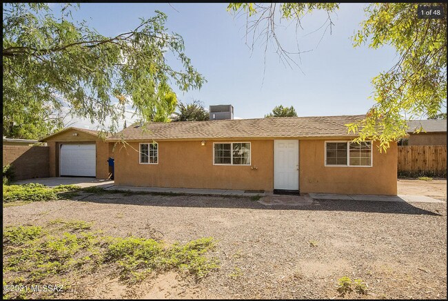 Primary Photo - 1506 N Jones Blvd