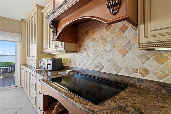 Building Photo - 2254 Harbour Ct Dr