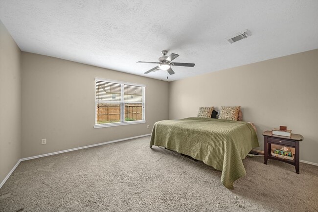 Building Photo - 18436 Sunrise Pines Dr