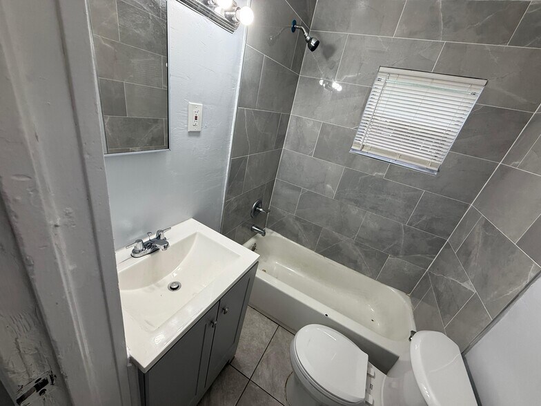 Building Photo - 1163 E 18th St